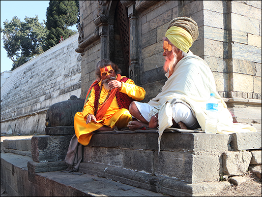 Due Sadhu a Pashupatinath<br /> <br /><em>♫ Lionel Hampton - The best of - Airmail special.mp3</em>