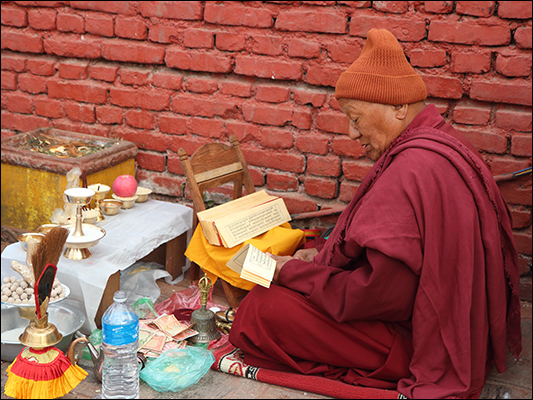 <strong>Tempio di Budhanilkantha</strong><br /> <br /><em>♫ Lionel Hampton - The best of - Airmail special.mp3</em>