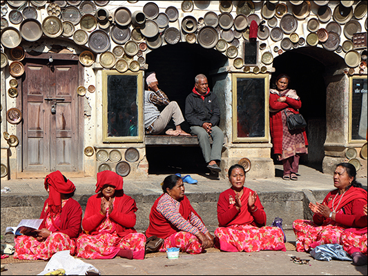 <strong>Tempio di Adinath Lokeshwar a Chobar e i suoi piatti</strong><br /> <br /><em>♫ Lionel Hampton - The best of - Airmail special.mp3</em>