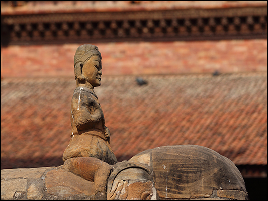 <strong>Autista... d'elefante nella Durbar Square di Patan</strong><br /> <br /><em>♫ Lionel Hampton - Walkman Jazz - Flying Home.mp3</em>