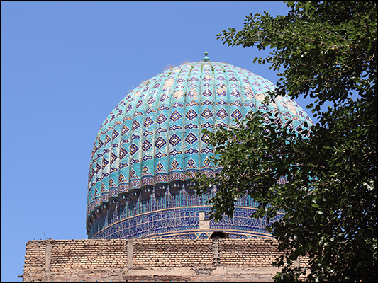 <strong>Cupola della Moschea di Bibi-Khanym</strong><br /> <br /><em>♫ John Coltrane - Giant Steps - Giant Steps.mp3</em>