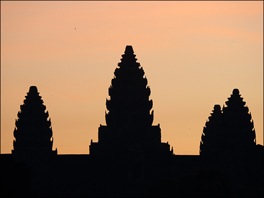 <strong>Angkor Wat all'alba </strong><br /> <br /><em>♫ Chick Corea & Gary Burton - Children's Song.mp3</em>