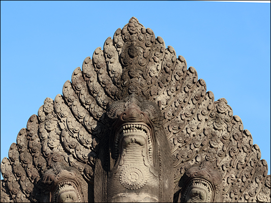 <strong>Testa di Nāga all'Angkor Wat </strong><br /> <br /><em>♫ Chick Corea & Gary Burton - Children's Song.mp3</em>