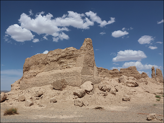 <strong>Antico Castle of Pecan sulla Grande Muraglia</strong><br /> <br /><em>♫ Petra Magoni - Musica Nuda 2 - Overtherainbow.mp3</em>