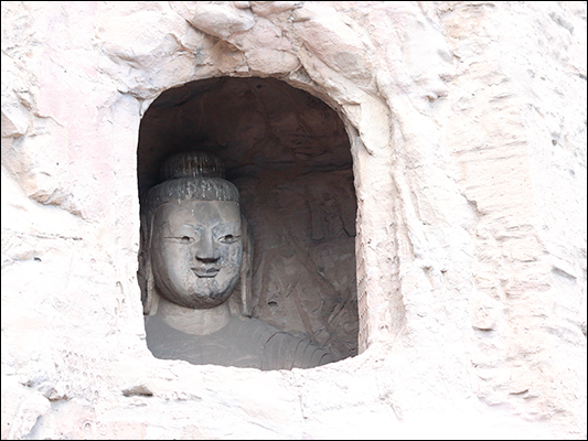 <strong>Yungang Cave</strong><br /> <br /><em>♫ Petra Magoni - Musica Nuda 2 - Overtherainbow.mp3</em>