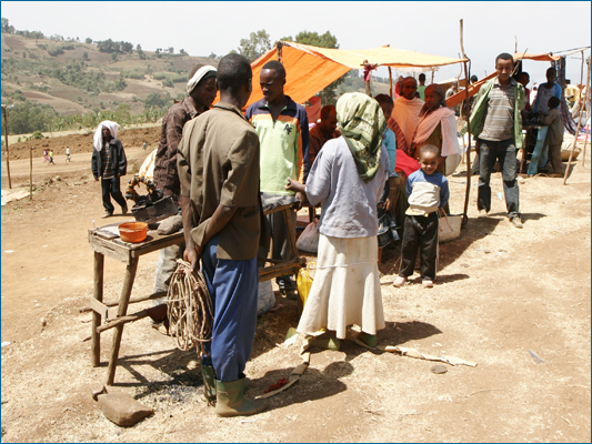 <strong>Stiratore</strong><br /> <br /><em>♫ Petra Magoni - Musica Nuda 2 - Levieennoir.mp3</em>