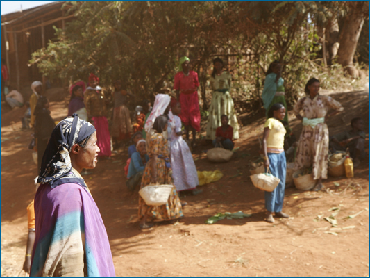 <strong>Attesa all'ombra</strong><br /> <br /><em>♫ Petra Magoni - Musica Nuda 2 - Levieennoir.mp3</em>