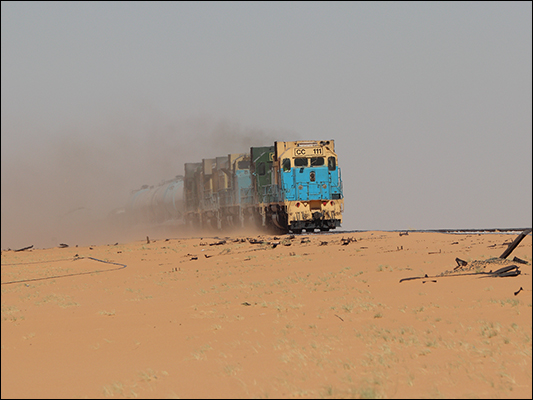 <strong>Il lunghissimo treno del ferro...</strong><br /> <br /><em>♫ Overtherainbow.mp3</em>
